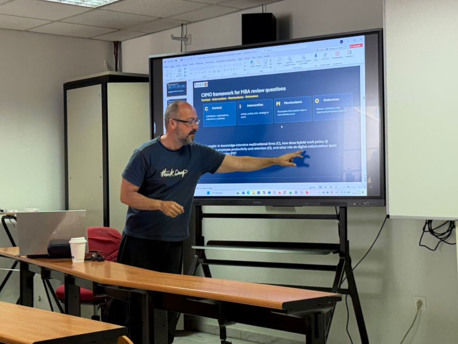 Workshop με θέμα τη χρήση της Τεχνητής Νοημοσύνης στην ακαδημαϊκή έρευνα